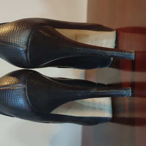 Fendi Brown Tassel Pumps - Picture 3 of 13